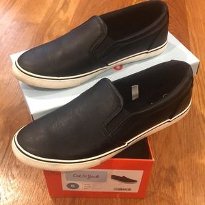 Kids (Boys) size 6 , black and white Enzo shoes